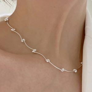 Silver Creative Ball Clavicle Necklace