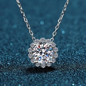 1ct Moissanite Daisy Necklace