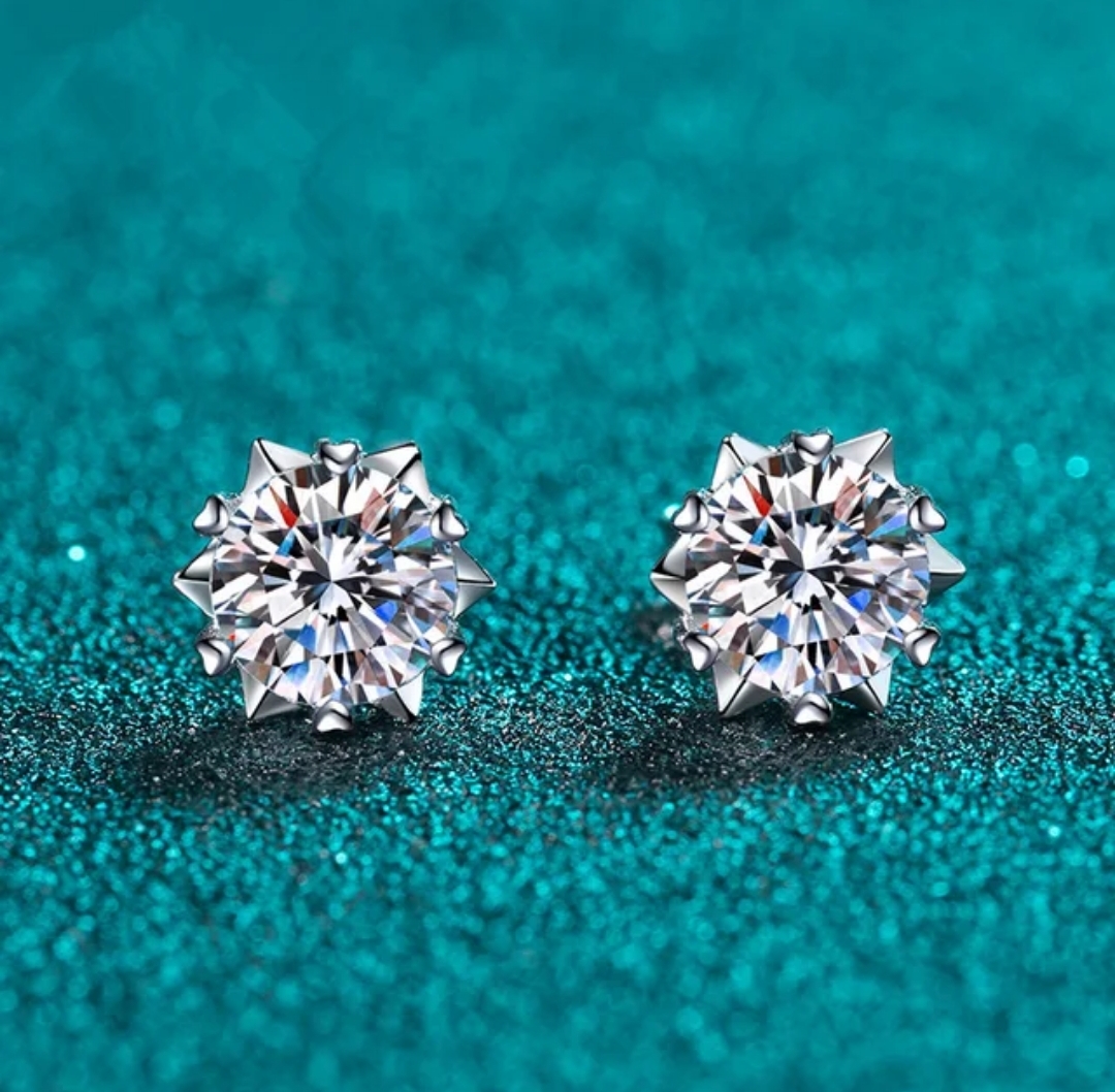 1ct Moissanite Snow Flake Earrings