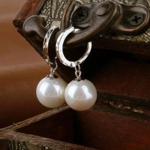 Silver Pretty Pearl Earrings