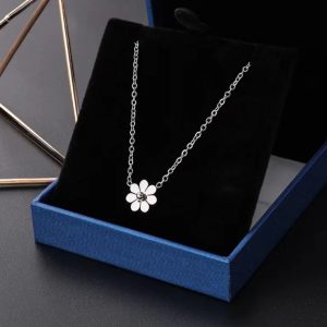 Silver Tiny Flower Necklace