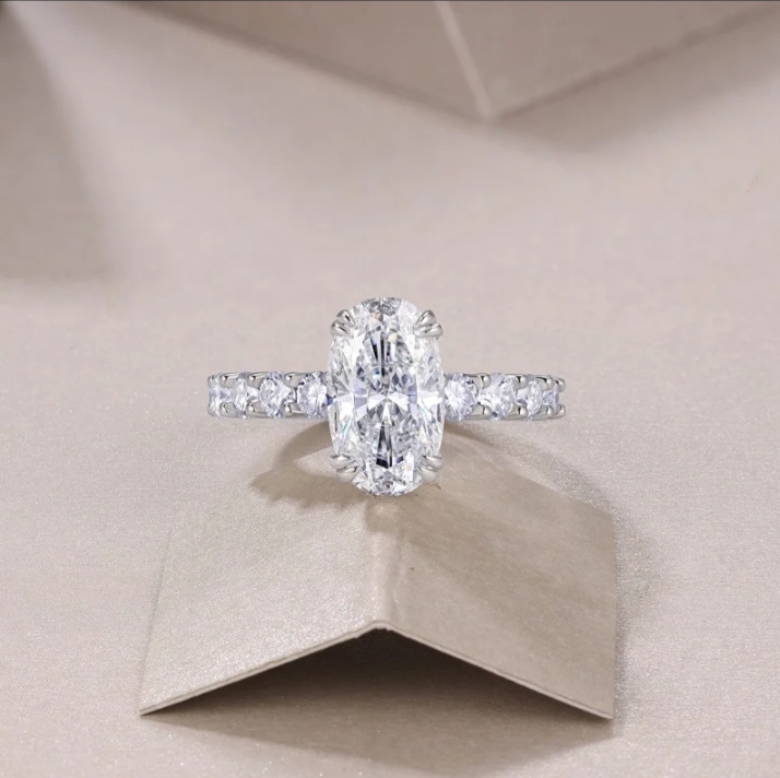 4ct Oval Moissanite Ring